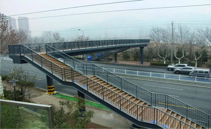 pedestrian steel bridge